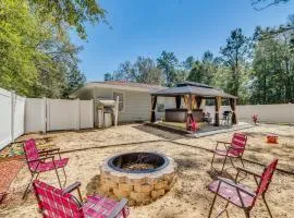 Crystal River Getaway with Hot Tub and Fire Pit!