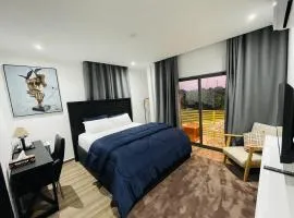 Yaven Heights Hotel