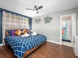1BR King Bed Apt, Free Park Close to Medical Center