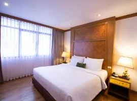 The Tarntawan Hotel Surawong Bangkok