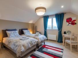 Chambre spacieuse avec sauna et vélos électriques à Vyans-le-Val - FR-1-583-264, hotel en Vyans