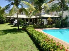 Casa 4 quartos em Guarajuba, excelente localização! 200m da praia!