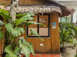 Balai Lianne Beach Resort, hotel v destinaci Lian