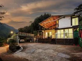 Gapyeong Yongso Falls Yangji Pension