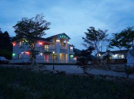 Byeonsanbando Propose Pnesion, hotel v destinaci Puan