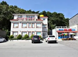 Taean Cheollipo Condon Pension