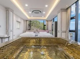 yongdeok marryel poolvilla