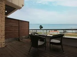 Anmyeondo You and I Pension
