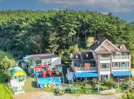 Taean La Luna Spa Pension