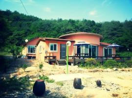 Seonbichon Lake Pension, hotel v destinaci Yeongju