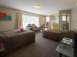 Manuka Crescent Motel