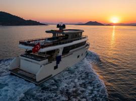 Explorer Yacht, hotel v destinaci Fethiye