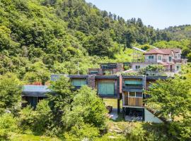 Gapyeong Garden of Narsha Pension, hotel in Gapyeong