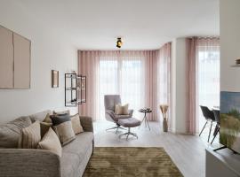 Apartment C9 mit überdachtem Balkon & Nutzung der Wellness- & Aktivbereiche im "Pine Hill Resort", hotel en Zirchow