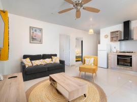 Villa Fare Mehiata 2, free canoe pilsētā Afareaitu