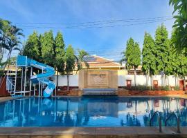 Safari Riviera Resort