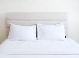 Best Choice and Cozy Stay Studio at Puncak Kertajaya Apartment By Travelio