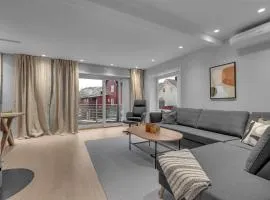 Northstay - The Arctic Pearl, Central House with 4 bedrooms and 2 bathrooms