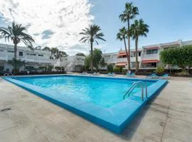 Big 2-bedroom in Tenerife South
