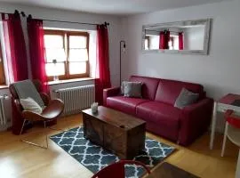 Altstadtwohnung Modern Red