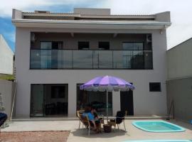 Ômega Área de Lazer, hotelli kohteessa Cascavel