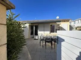 Maison de Vacances avec Terrasse Dallée, 6 Couchages, à Deux Pas de l'Océan à St-Jean-de-Monts - FR-1-224C-94