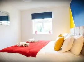 Hatfield Gem - 1 Bed with FREE Parking near Uni, Business Park & City Center, Big savings on Longer Stays