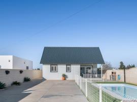 Villa de Gomar, hotel en Hozanejos