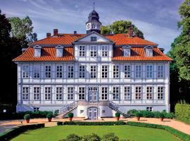 뤼더스부르크에 위치한 호텔 Schloss Lüdersburg Golf & Spa