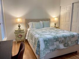 Varena Condo，位于查尔斯湖的酒店