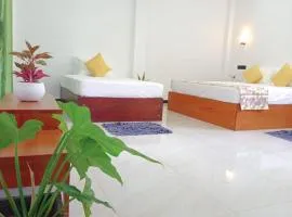 Randon Resort Mirissa
