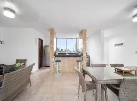 San Bruno TROPICAL Villa With POOL