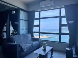 JQ Sea & Sunset view, 25th floor, Swimming Pool, byMGSabah