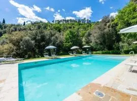 Charming Studio with Shared Pool in Loro Ciuffenna