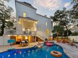 Burkes Beach Mansion - The Most Epic Experience