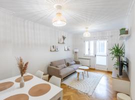 Apartamento Ronda Muralla, hotel u gradu Lugo