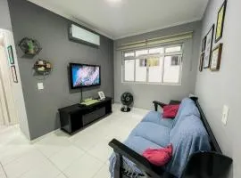 01 · Lindo apartamento lado praia!