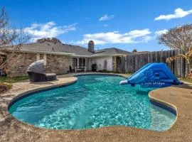 City Gem 4BR with POOL Sleeps 8