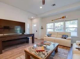 2 Mi to Lake Conroe Access Home with Pool Table!