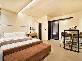 Suwon Brown Dot Suwon Ingyegyo, hotel di Suwon