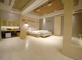 Daegu Dongdaegu Station Play N Stay Hotel