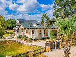 Casa Blanca in Texas Hill Country