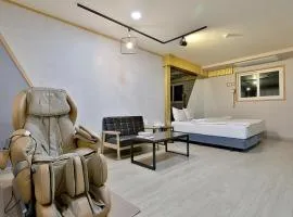 Yeongcheon CL Hotel