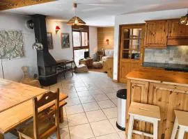 Duplex familial 5 pièces, 8 pers, à 400m des commerces - FR-1-464-244