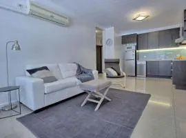 Calvary Corner - Contemporary 2 Bdrm North Adelaide