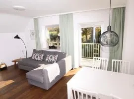 NATURBLICK Apartments 3 Moderne Ferienwohnung mit Balkon