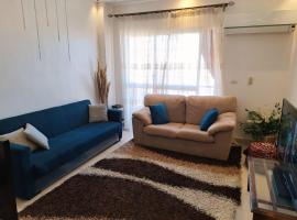 Apartment in sheikh Zayed city, ξενοδοχείο σε 6th Of October