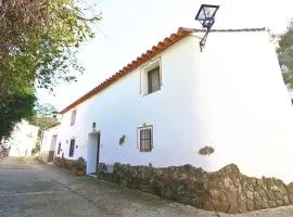 La Casita del Bosque de las Letras by SIERRA VIVA