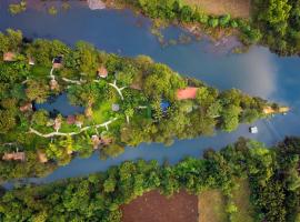 Jalsrushti Luxury Island Resort Mulshi, hotel v destinaci Puné