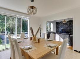 Arthur - Appt pour 6 avec jardin partagé, hotel a Bruz